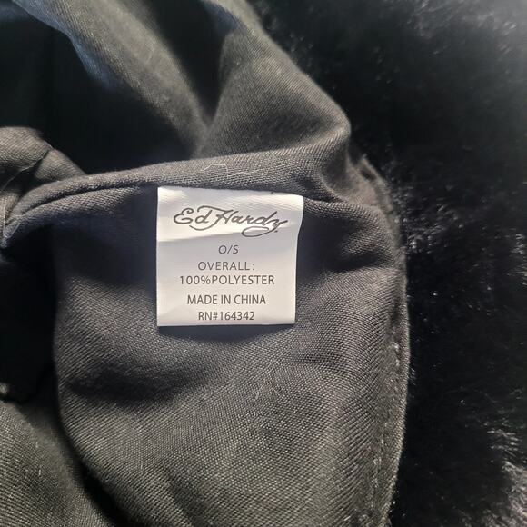 Ed Hardy faux fur embroidered bucket hat, New with tags - Picture 3 of 3